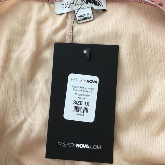 FASHION NOVA - Picture 6 of 6